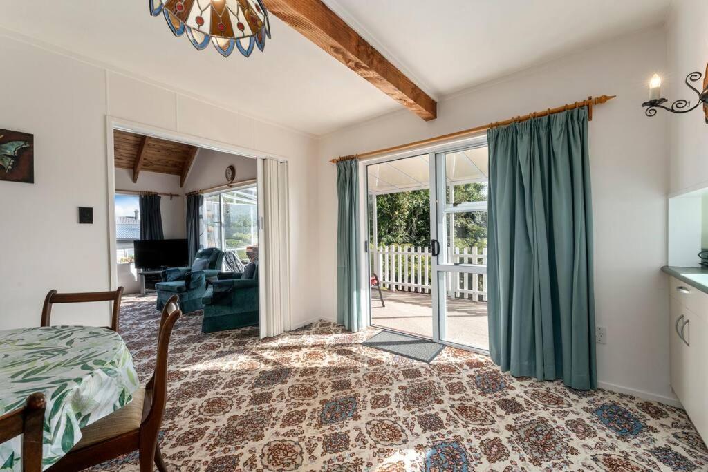 Villa Charming Hideaway Tauposee Exterior foto